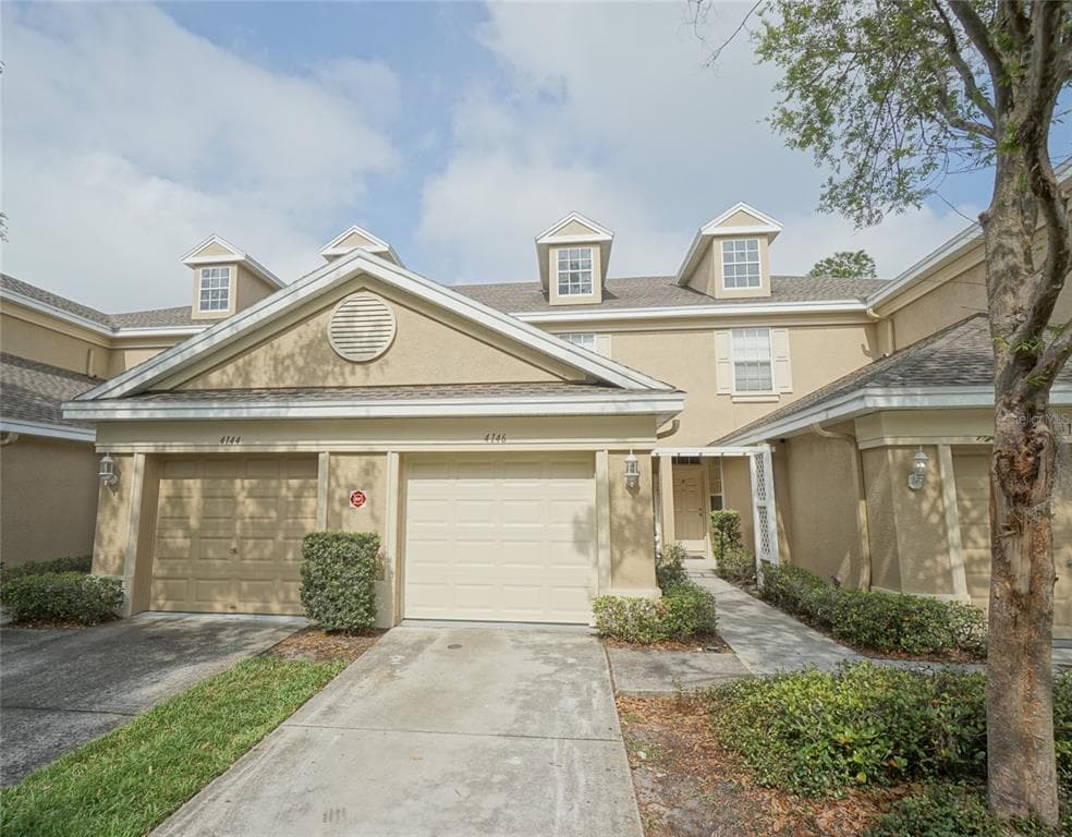 4146 BISMARCK PALM DRIVE TAMPA, FL 33610