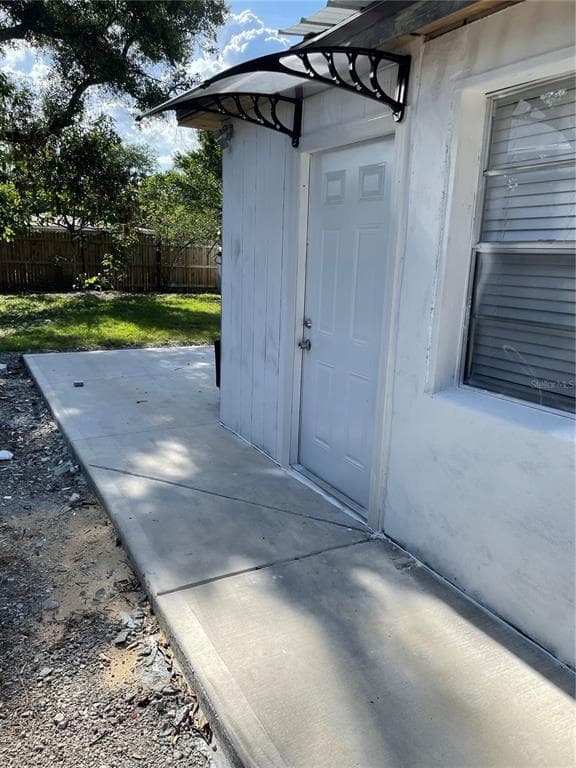 8708 N EDISON AVENUE UNIT C TAMPA, FL 33604