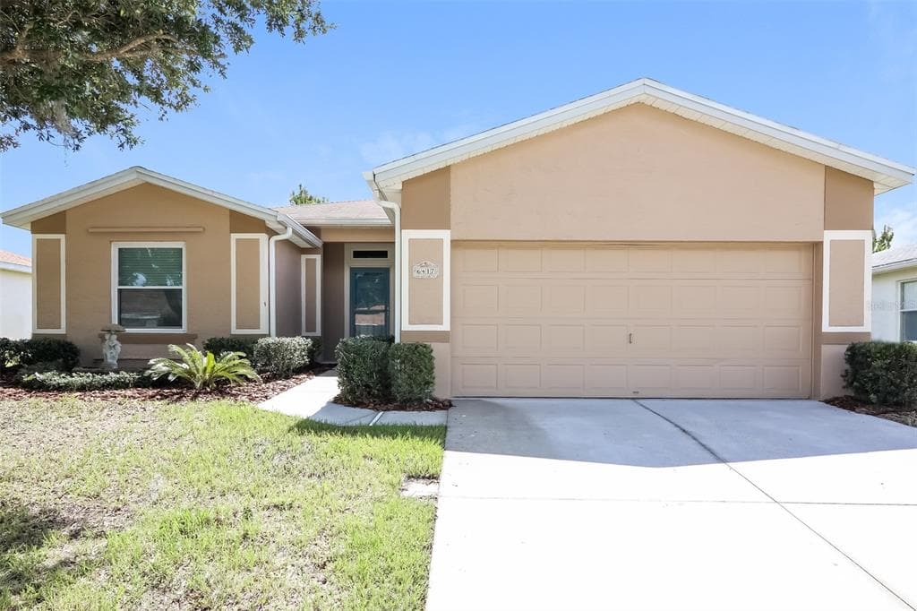 6417 MYRTLEWOOD DRIVE LAKELAND, FL 33810