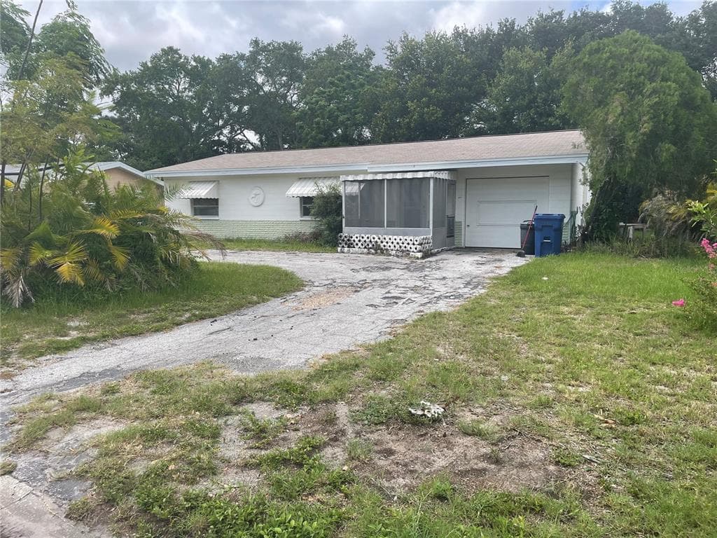 10123 52ND AVENUE N ST PETERSBURG, FL 33708