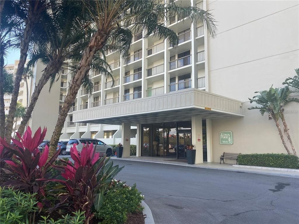 7100 SUNSET WAY UNIT 1006 ST PETE BEACH, FL 33706
