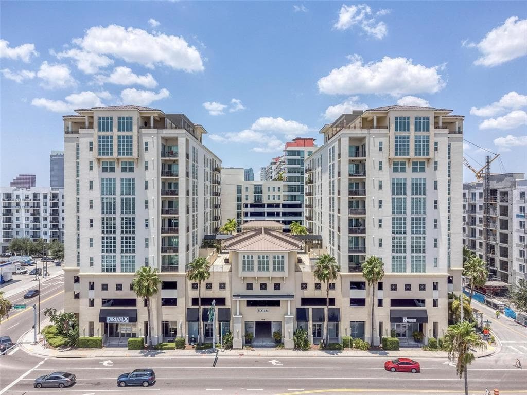 1238 E KENNEDY BOULEVARD UNIT 803