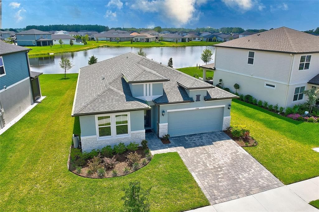 7166 HERON WALK LANE WESLEY CHAPEL, FL 33545