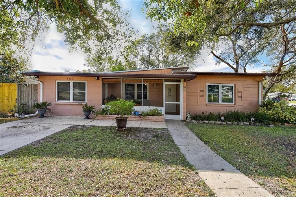 5282 ORANGE BLOSSOM LANE N ST PETERSBURG, FL 33714