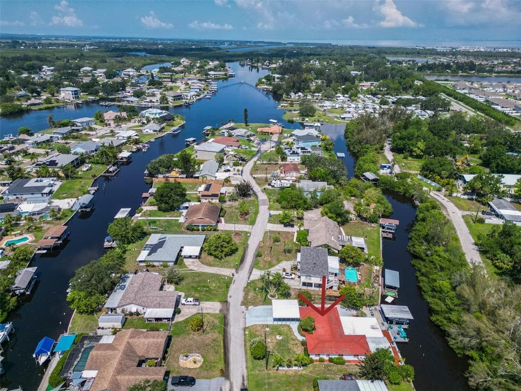 805 WHITE HERON BOULEVARD RUSKIN, FL 33570