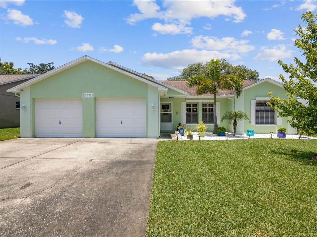7321 FAIRWOOD AVENUE NEW PORT RICHEY, FL 34653