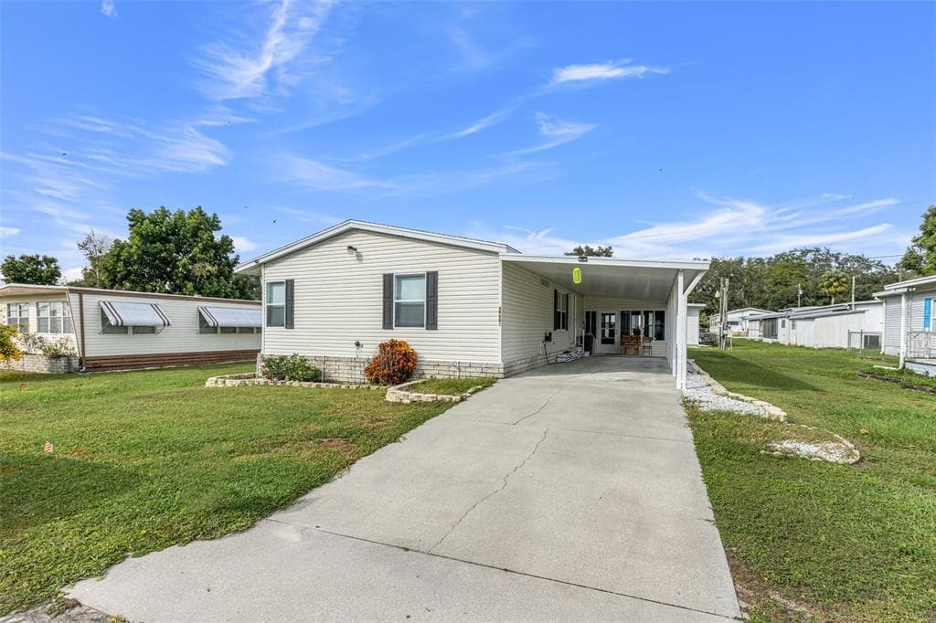 39201 FLORA AVENUE ZEPHYRHILLS, FL 33542