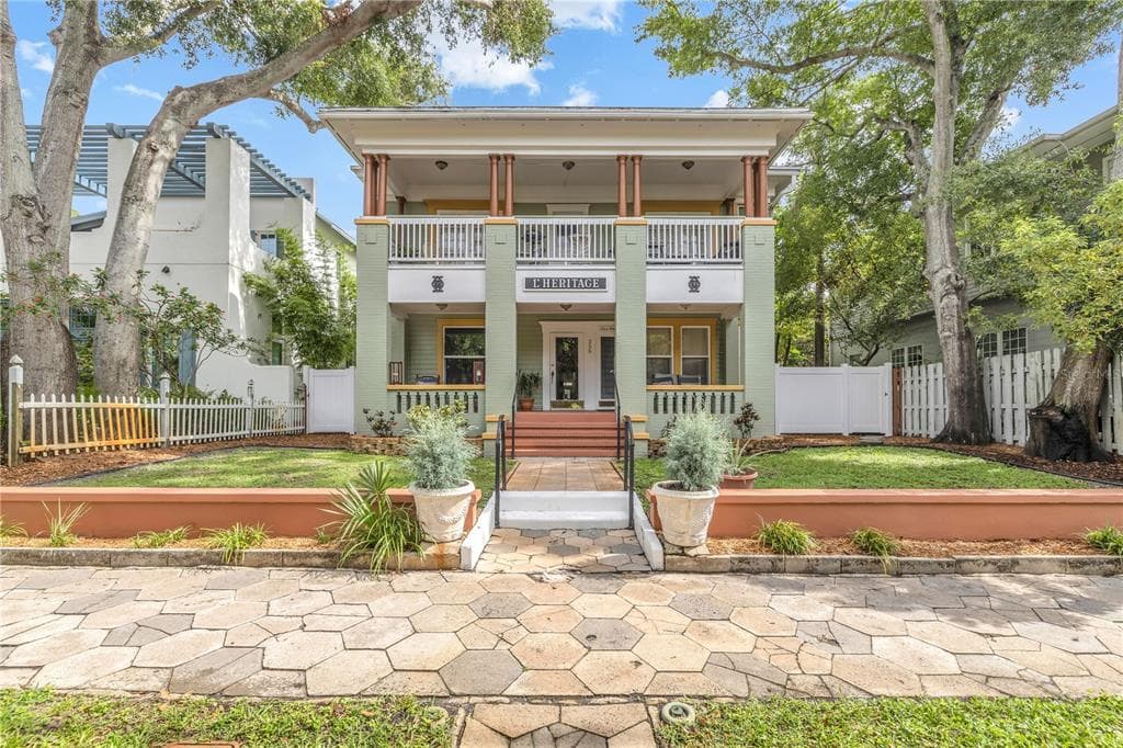 255 6TH AVENUE NE ST PETERSBURG, FL 33701