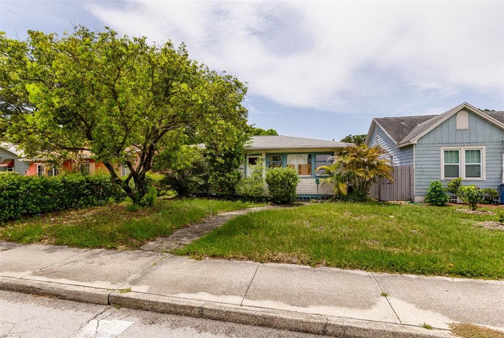 1302 22ND AVENUE N ST PETERSBURG, FL 33704