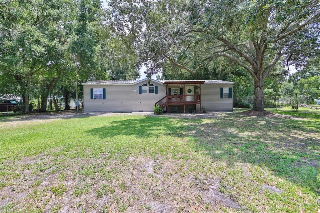 6125 SHIRLEY AVENUE GIBSONTON, FL 33534