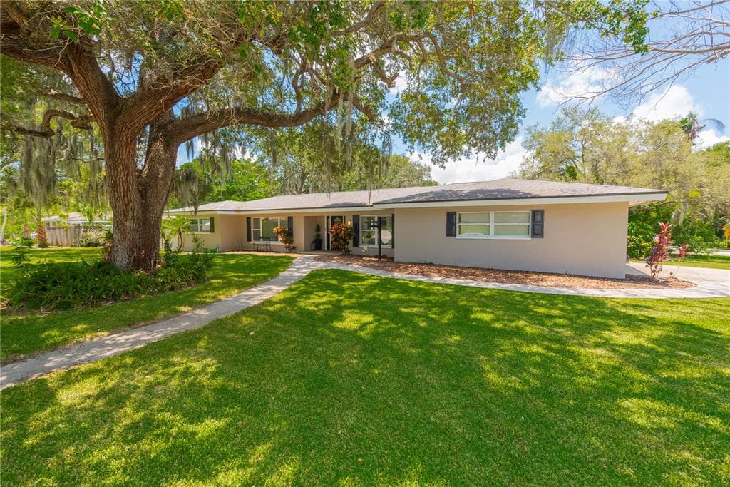 1749 MAGNOLIA DRIVE CLEARWATER, FL 33756