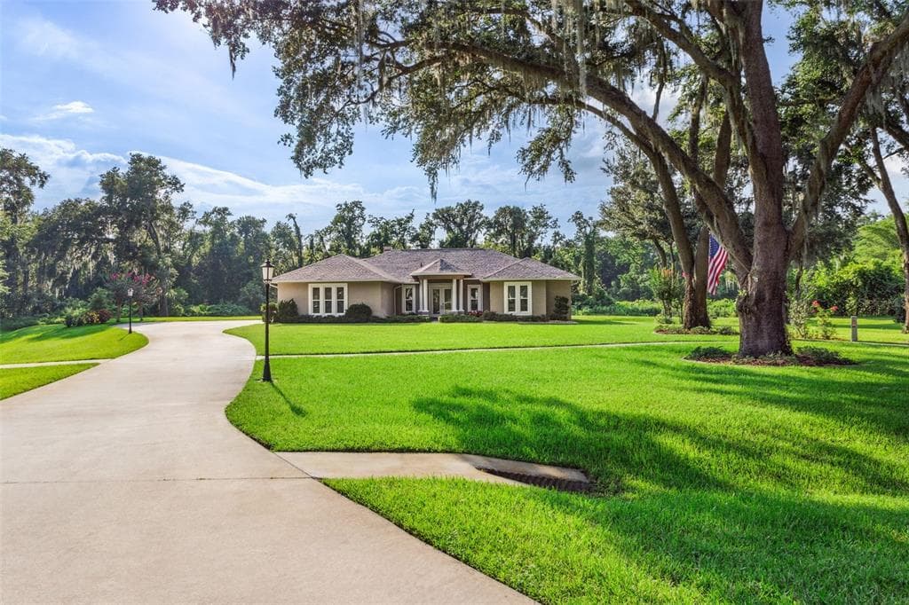 3422 SAM ALLEN OAKS CIRCLE PLANT CITY, FL 33565