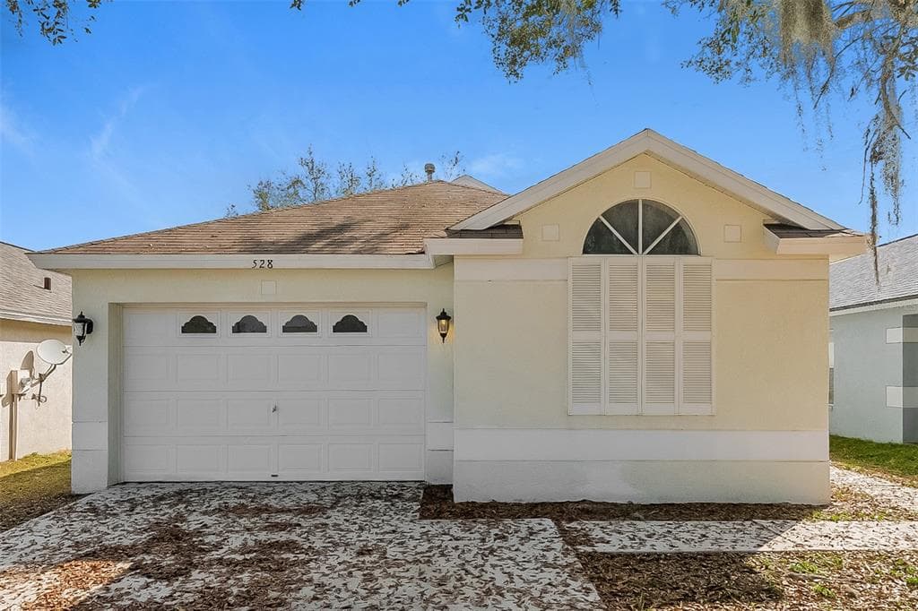 528 SUMMER SAILS DRIVE VALRICO, FL 33594