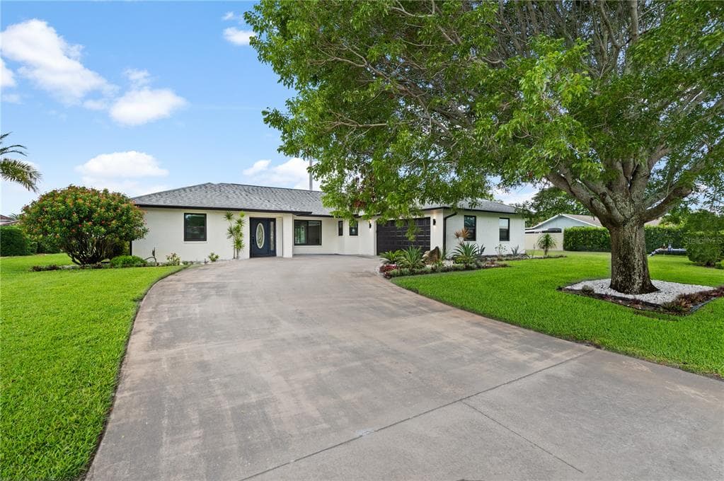 7013 11TH AVENUE W BRADENTON, FL 34209