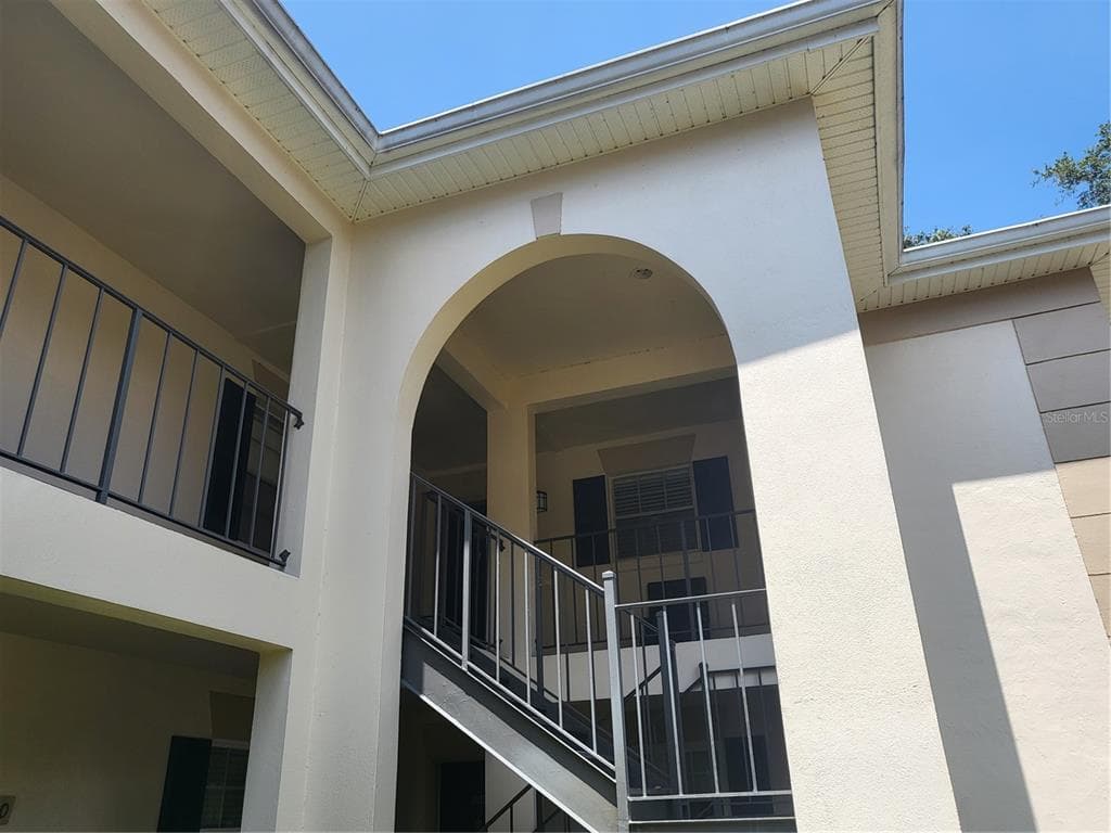 10350 CARROLLWOOD LANE UNIT 188 TAMPA, FL 33618