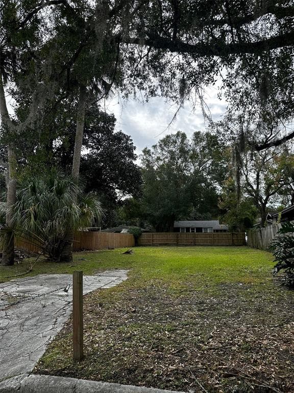 913 PATTERSON STREET E TAMPA, FL 33604