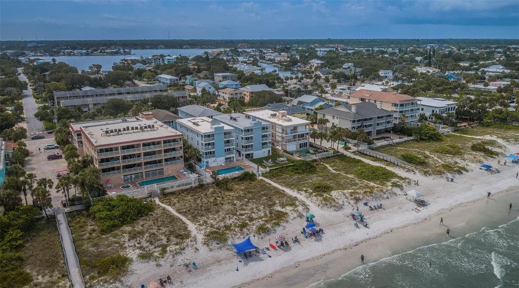 1904 GULF BOULEVARD UNIT F INDIAN ROCKS BEACH, FL 33785