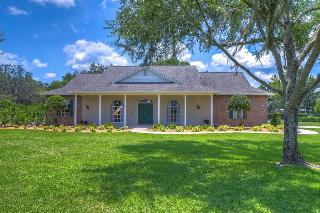 3618 DELARUA PLACE VALRICO, FL 33596