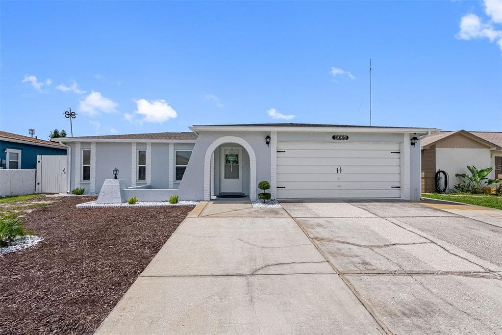 8326 CORNEY DRIVE PORT RICHEY, FL 34668