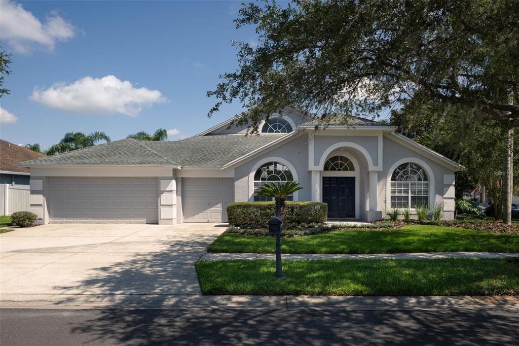 4114 SPARROW COURT LUTZ, FL 33558