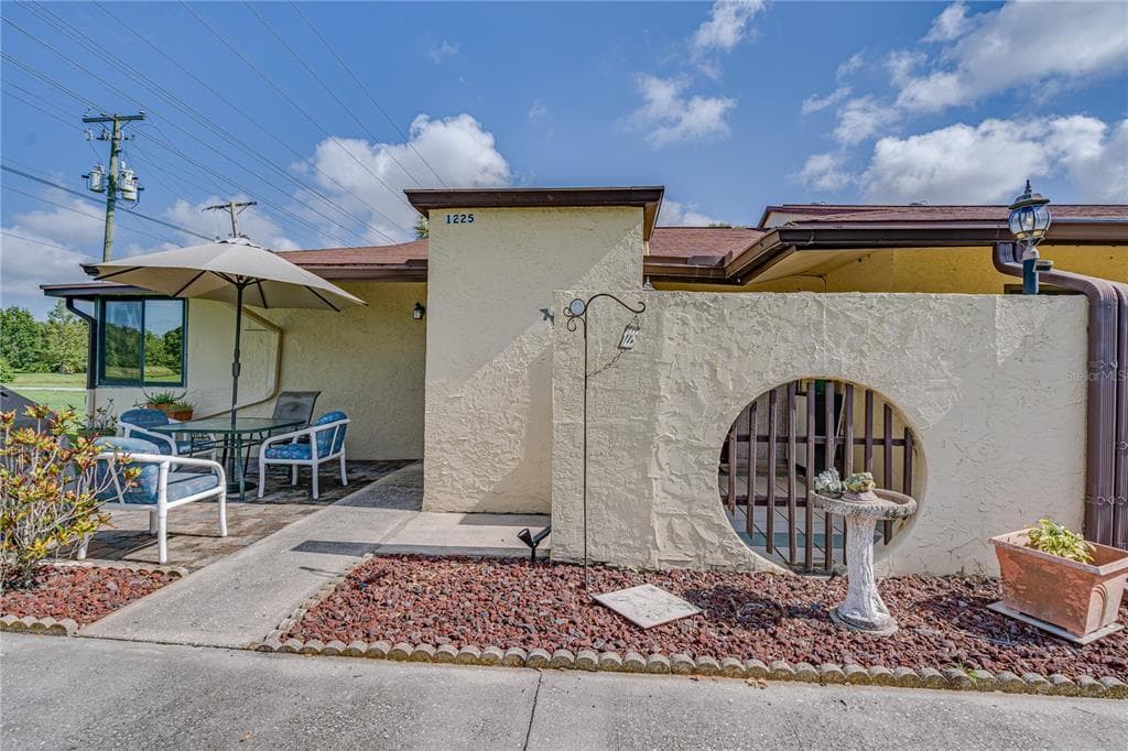 1225 13TH CIRCLE SE UNIT 106 LARGO, FL 33771