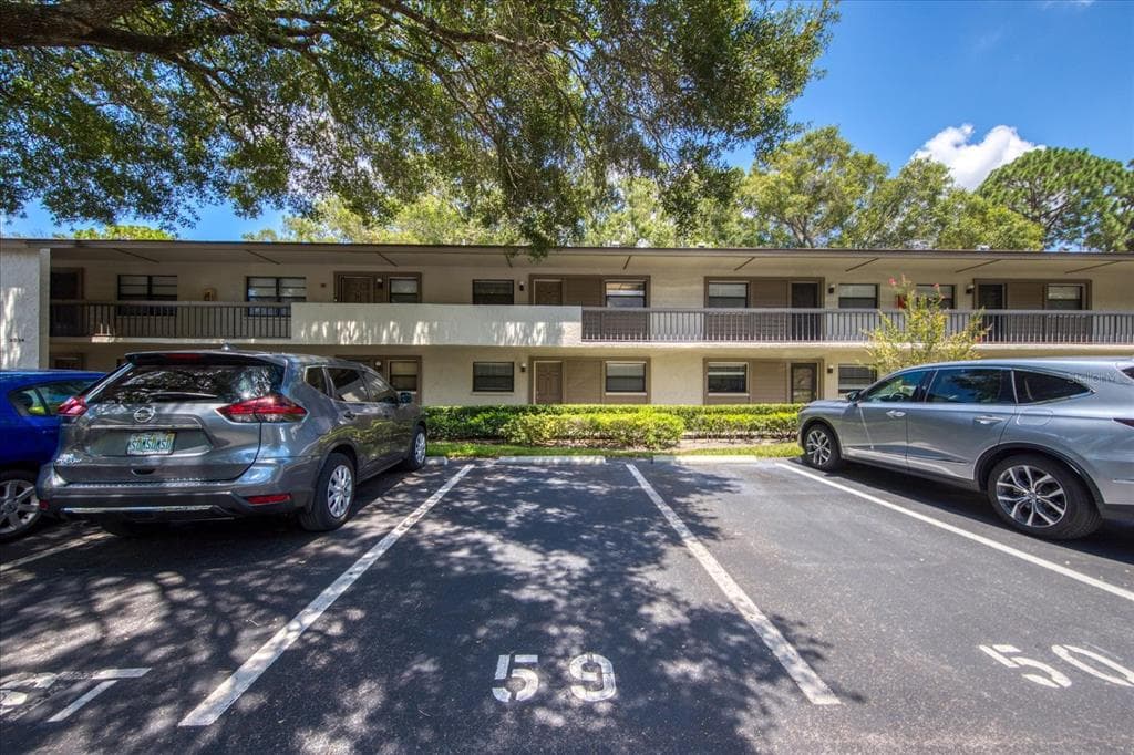 3034 EASTLAND BOULEVARD UNIT D204 CLEARWATER, FL 33761