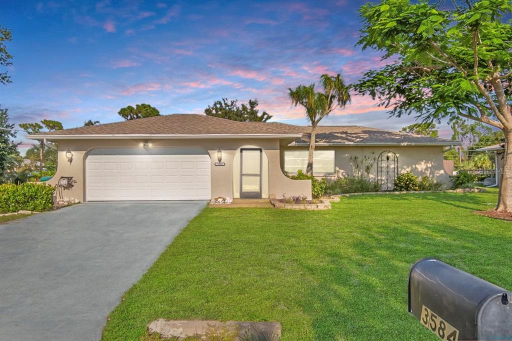 3584 MIDDLETOWN STREET PORT CHARLOTTE, FL 33952