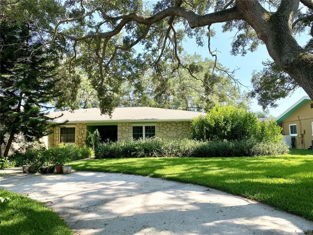 2419 HARN BOULEVARD CLEARWATER, FL 33764
