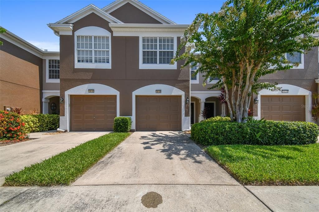 10134 PINK PALMATA COURT RIVERVIEW, FL 33578