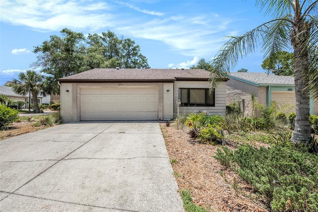 12711 SANDY TRAIL LANE HUDSON, FL 34667