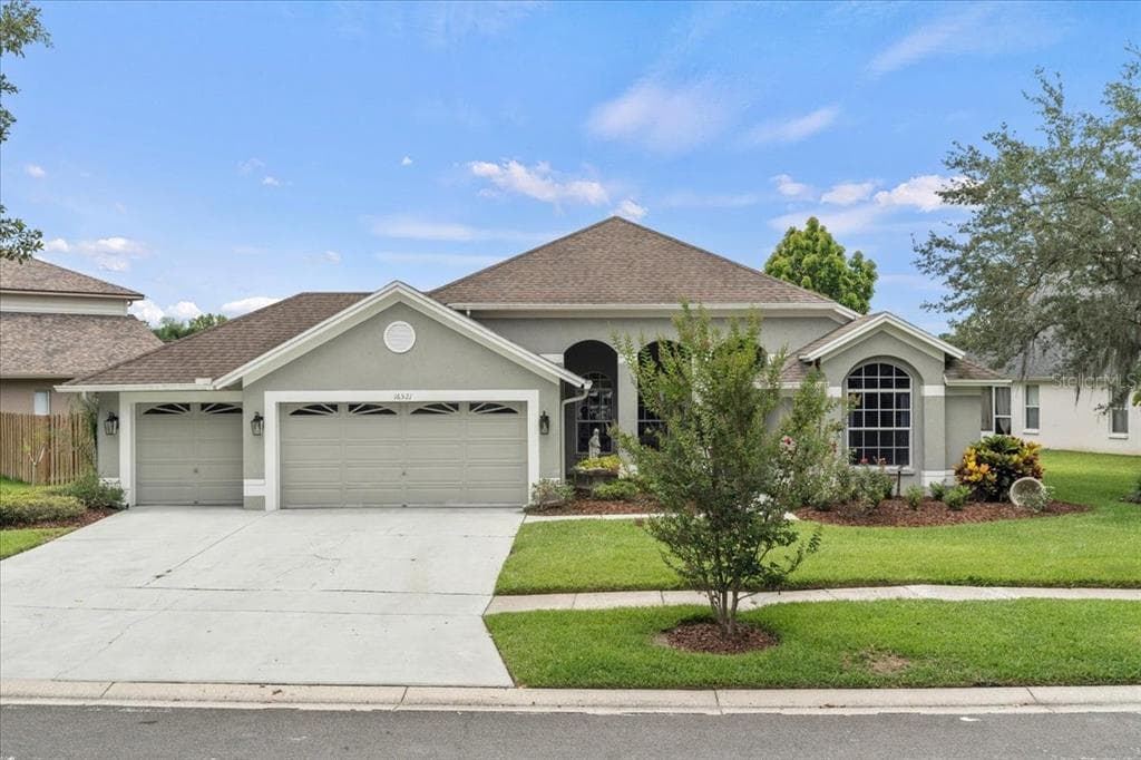 16521 LAKE HEATHER DRIVE TAMPA, FL 33618