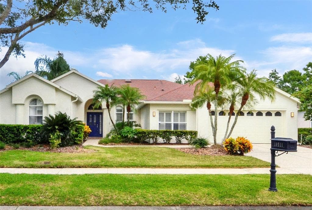 10511 CASTLEFORD WAY TAMPA, FL 33626