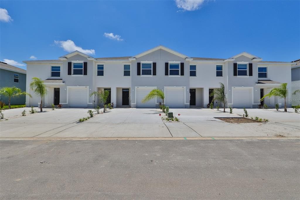 245 MANGROVE SHADE CIRCLE APOLLO BEACH, FL 33572