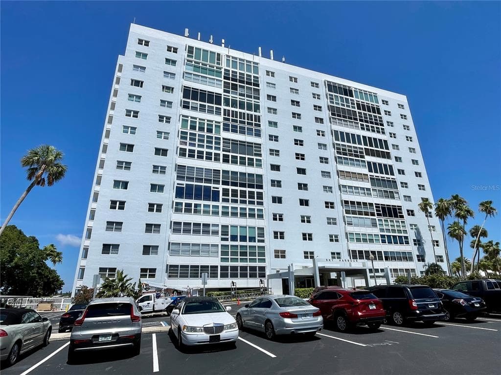 7200 SUNSHINE SKYWAY LANE S UNIT 9H ST PETERSBURG, FL 33711