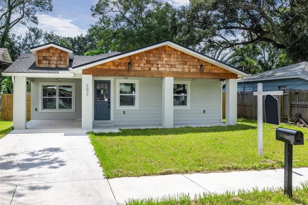 202 W KIRBY STREET TAMPA, FL 33604
