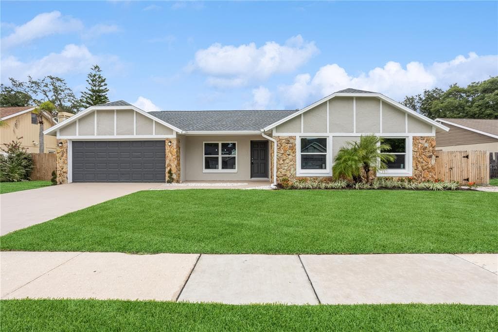 1006 CAMEO CREST LANE VALRICO, FL 33596
