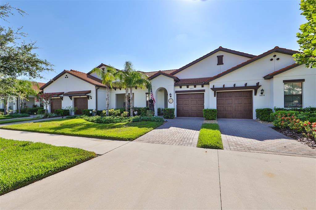 16852 WHISPER ELM STREET WIMAUMA, FL 33598