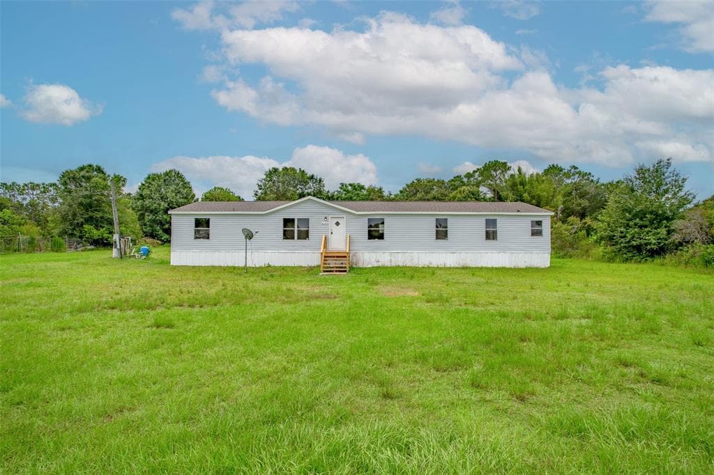 6105 NARON LANE PLANT CITY, FL 33565