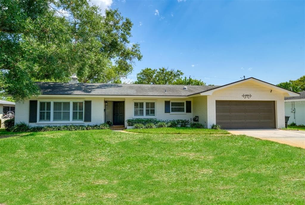1533 SEABREEZE STREET CLEARWATER, FL 33756