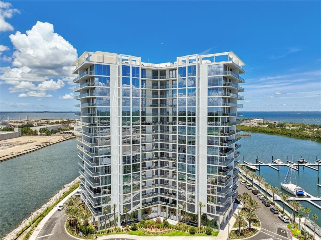 5120 MARINA WAY UNIT 16004 TAMPA, FL 33611