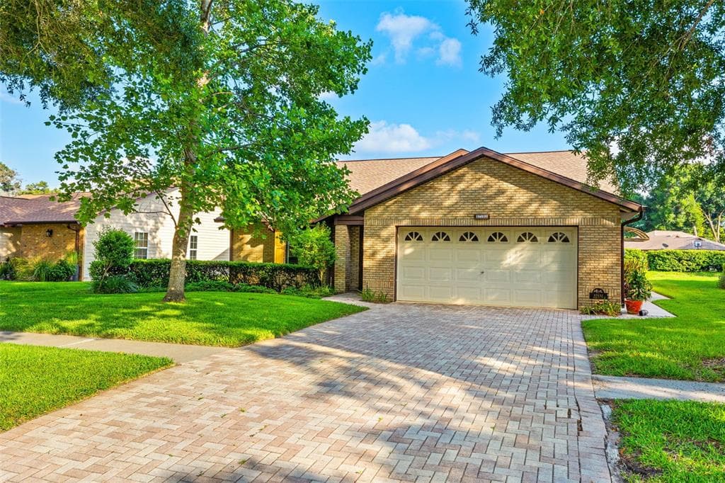 37132 FOXRUN PLACE ZEPHYRHILLS, FL 33542