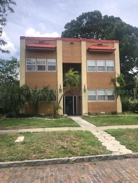 2449 BURLINGTON AVENUE N UNIT 1 ST PETERSBURG, FL 33713