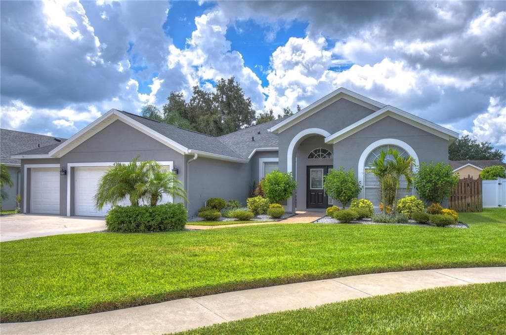 4705 BARN OWL COURT