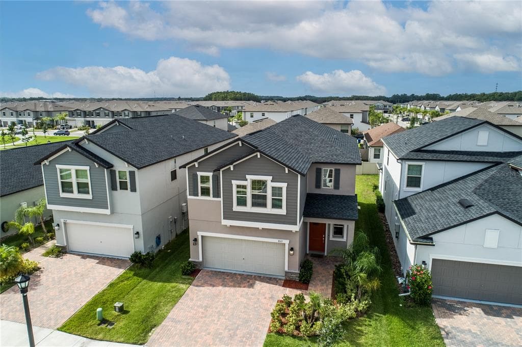 8577 WINNING FIELDS ROAD