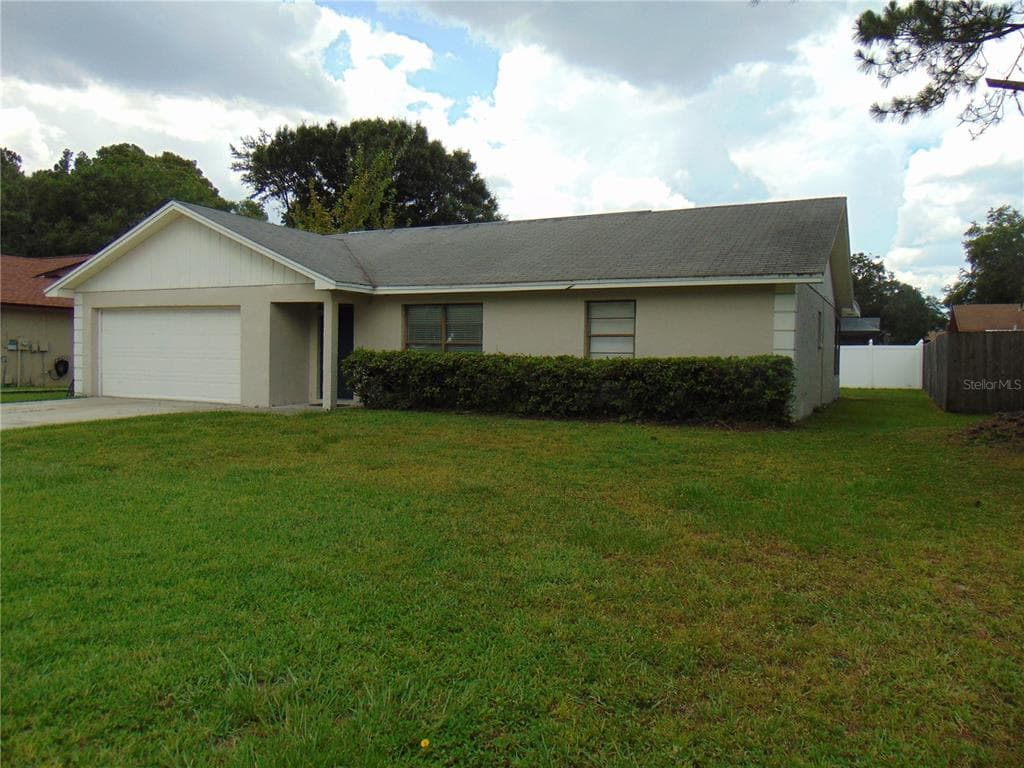 8040 DEERWOOD CIRCLE