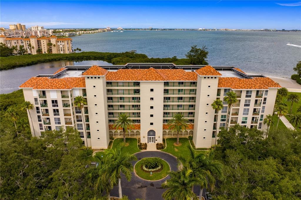 4780 DOLPHIN CAY LANE S UNIT 203 ST PETERSBURG, FL 33711
