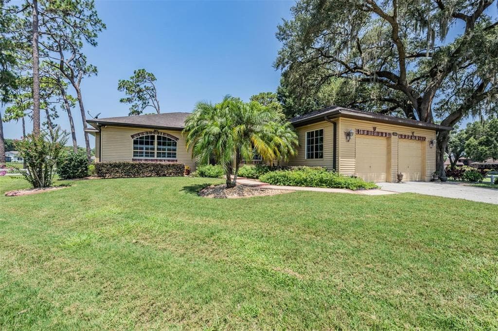 6461 BRENTWOOD DRIVE ZEPHYRHILLS, FL 33542