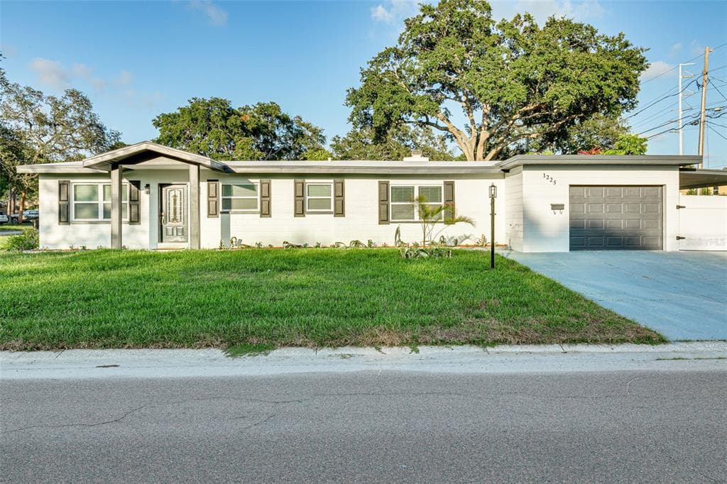 1225 52ND STREET N ST PETERSBURG, FL 33710