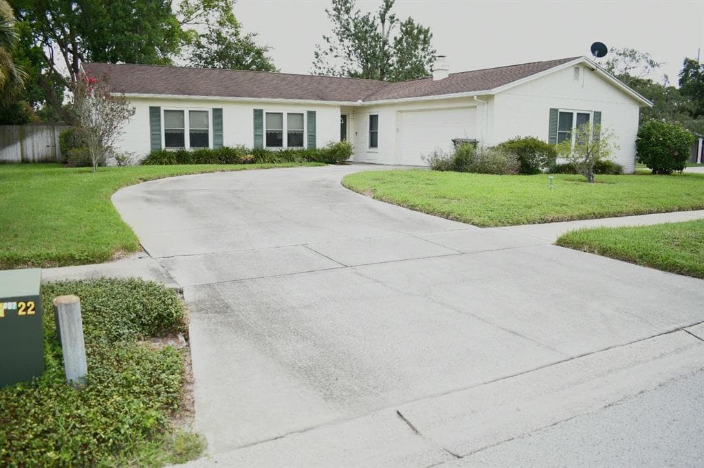 13223 MORAN DRIVE TAMPA, FL 33618
