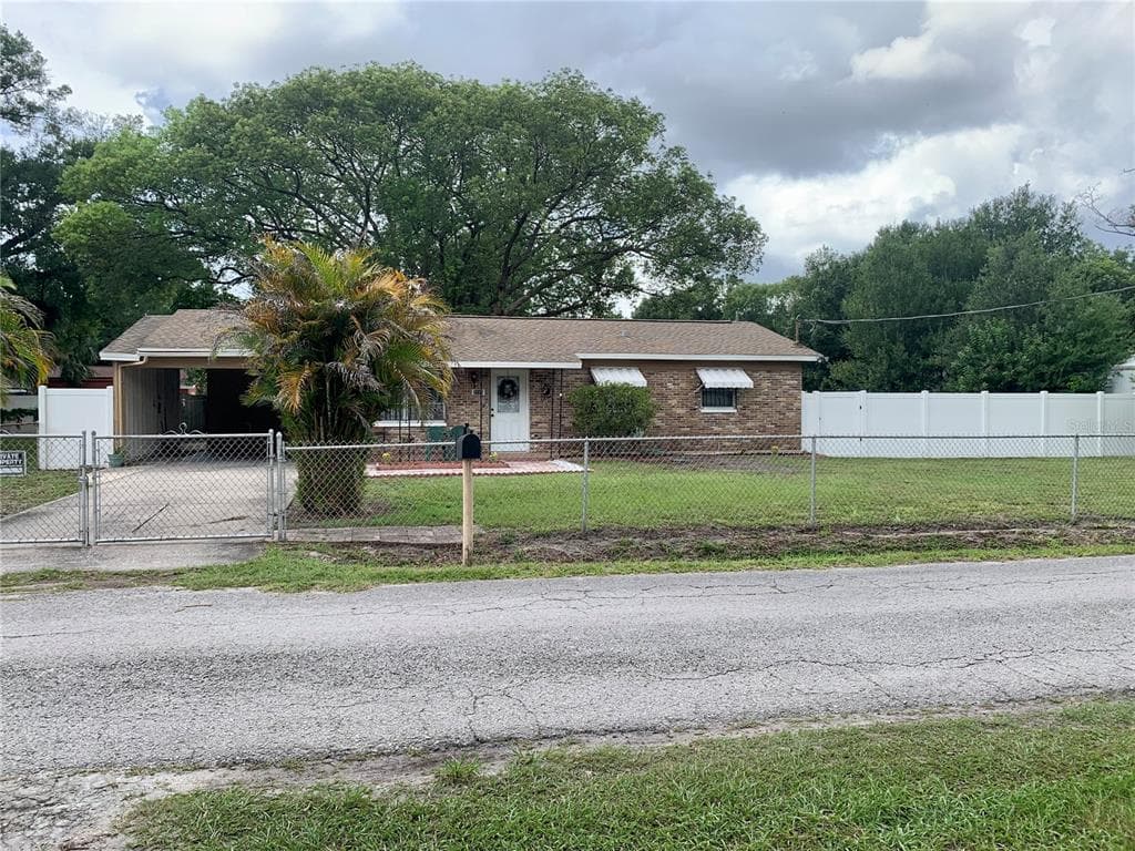 7216 N LINCOLN AVENUE TAMPA, FL 33614